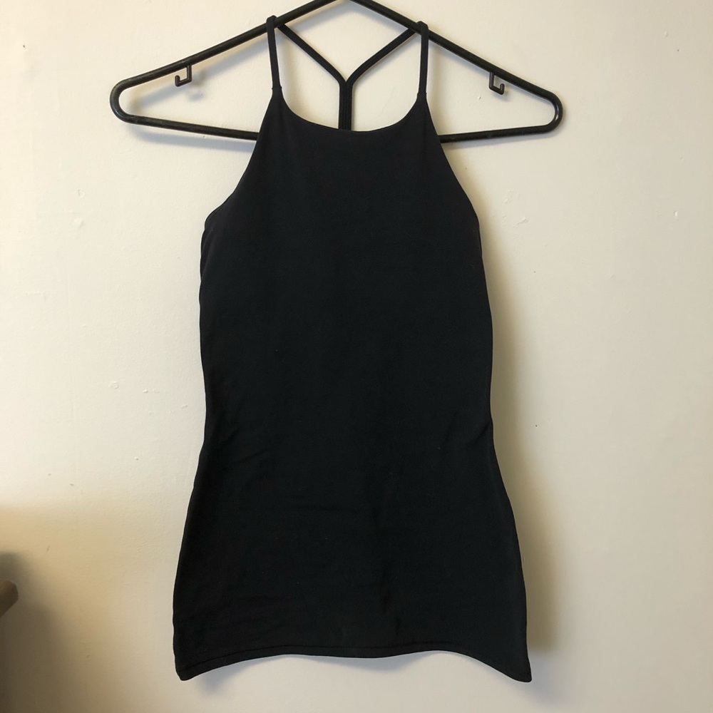 Black Lululemon sunsetter tank top